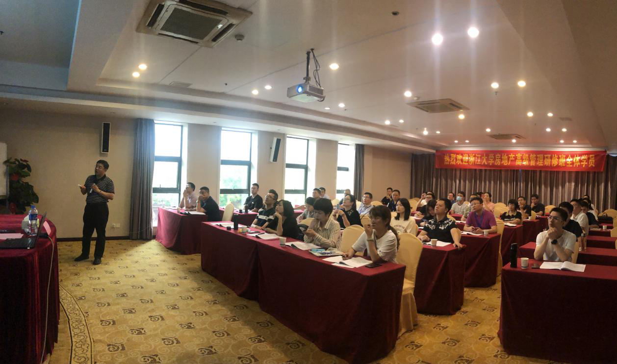 1631950515451691.png 圖為培訓(xùn)現(xiàn)場.png